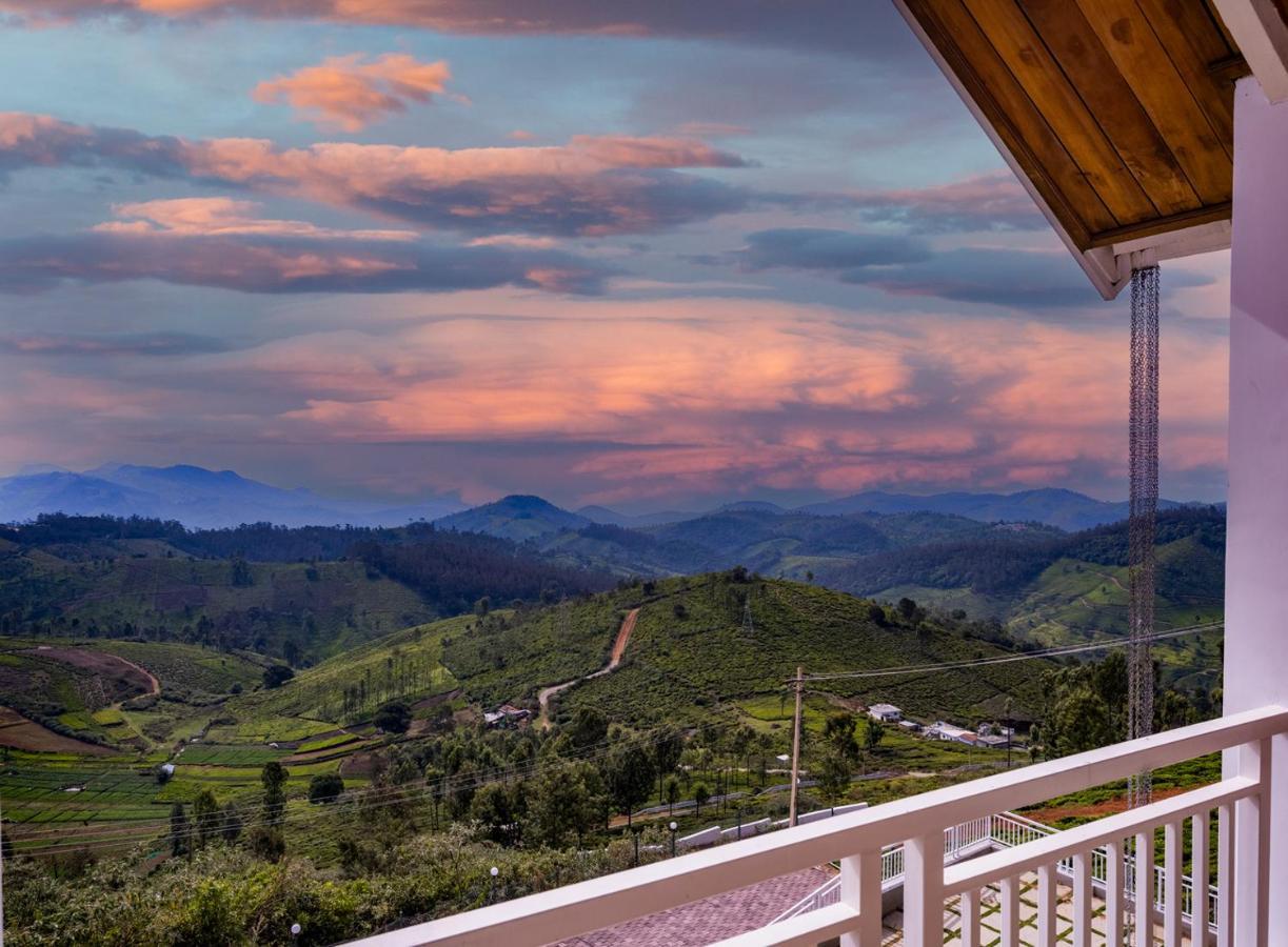 Hôtel Petals Nilgiris à Ooty Extérieur photo